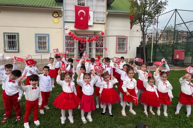 İstanbul Maltepe'de cumhuriyet coşkusu erken başladı