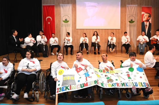 Engelli bireyler Bursa Osmangazi'de Cumhuriyet Bayramını kutladı