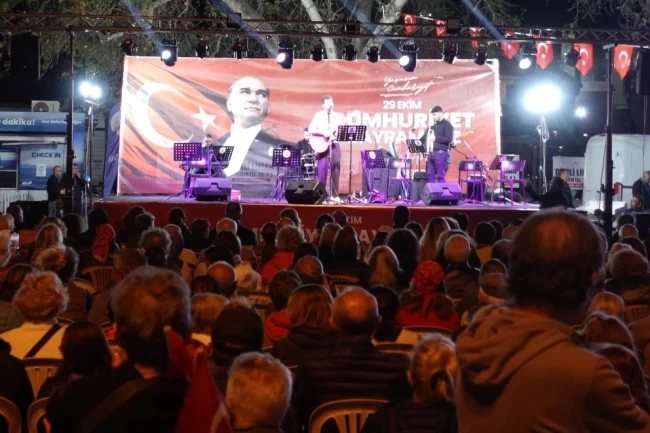 "Cumhuriyet Her Yerde" bayram coşkusunu doruğa çıkardı
