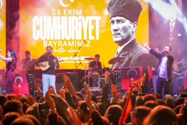 Cumhuriyet Bayramı'nda Trabzon'da İmera rüzgarı