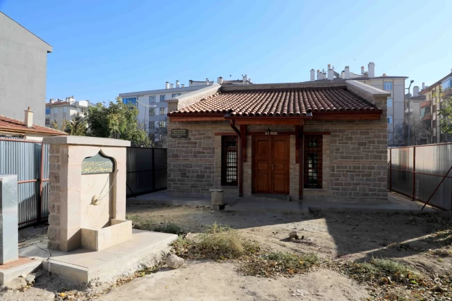 Konya Karatay'da Burhan Dede Türbesi aslına uygun şekilde ihya edildi