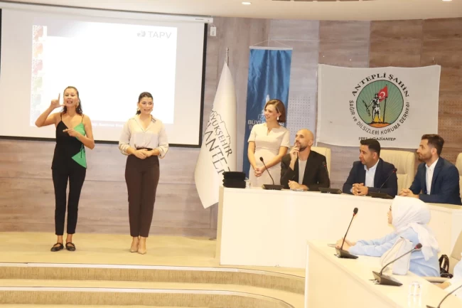 İzmir'den Batman ve Gaziantep'e sağlık desteği