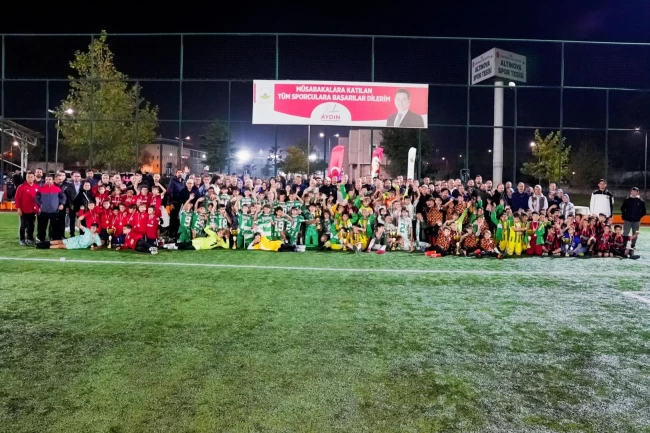 Osmangazi'de Cumhuriyetin ışığı sporla birleşti