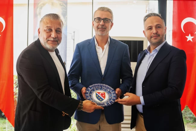 Boşnak iş insanları Bornova'da buluştu