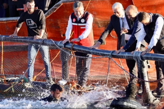 Bakan Yumaklı: Su ürünlerinde hedef 3 milyar dolar ihracat