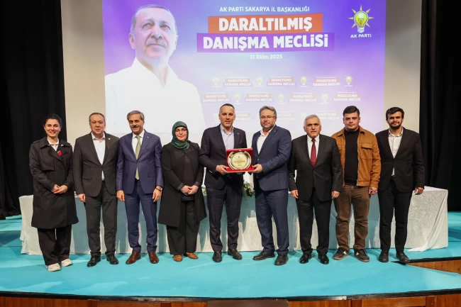 Sakarya'da Başkan Alemdar, İl Danışma Meclisi'nde hizmetleri anlattı