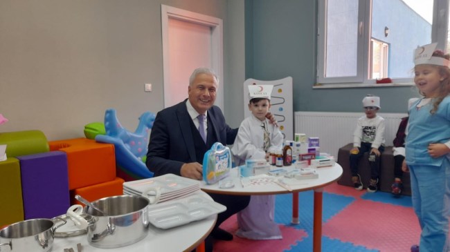 Minik Kalplerden Büyük İzlenim: Harun Akgül Öget Şen Kızılay Anaokulunu ziyaret etti