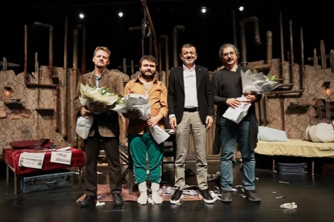 "Sığıntılar" Denizli'de sanatseverlerle buluştu