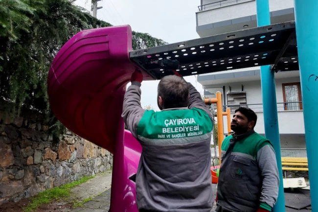 Kocaeli Çayırova'da iki park daha yenileniyor