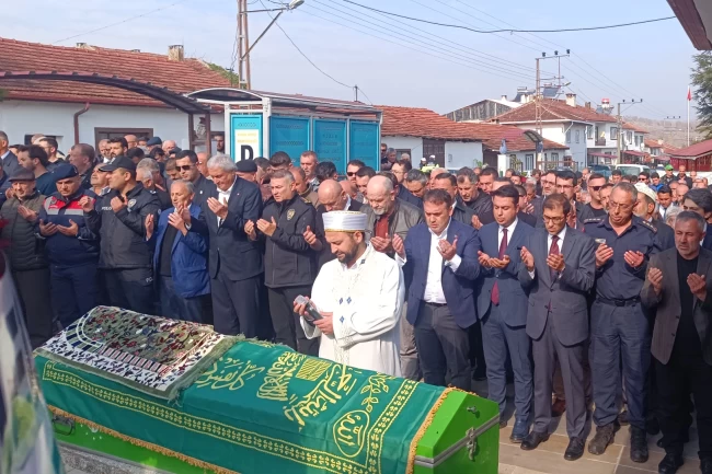 Kınık'ın efsane çömlek ustası Salim Yaşar'a son veda