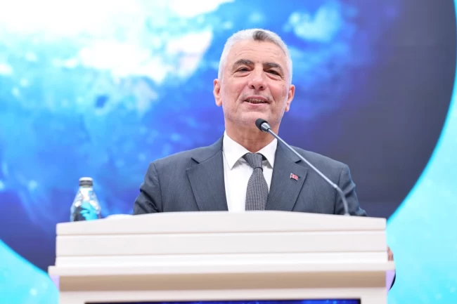 Bakan Bolat'tan e-ihracatçılara 500 milyon TL'lik kredi müjdesi