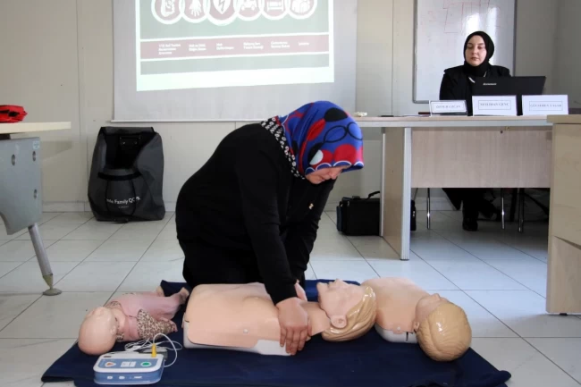 Kocaeli'de personellere hayat kurtaran eğitim