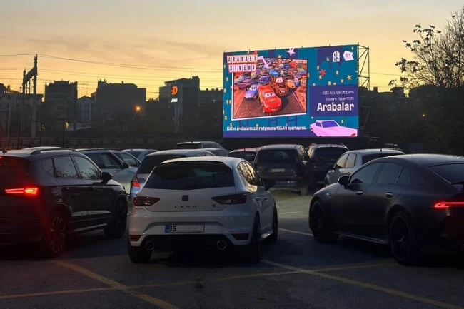 CSO Ada Ankara'da arabalı sinema keyfi