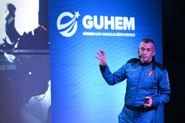 Türkiye'nin 3. astronotu Gökhan Erdem uzay deneyimini GUHEM'de paylaştı... GUHEM bana ilham oldu