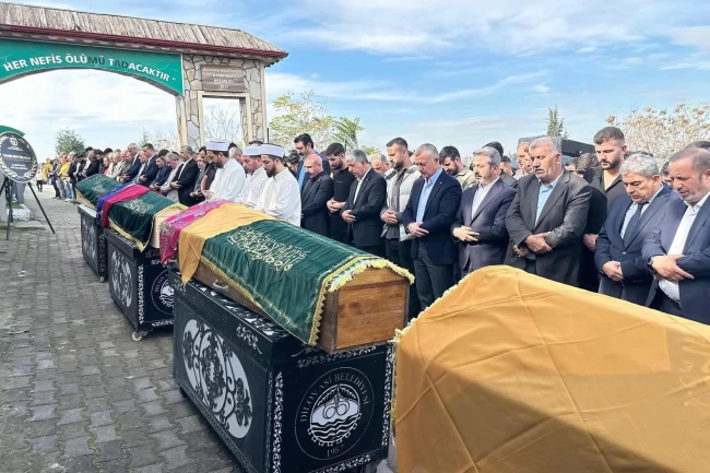 Dilovası yangınında hayatını kaybedenler son yolculuğuna uğurlandı