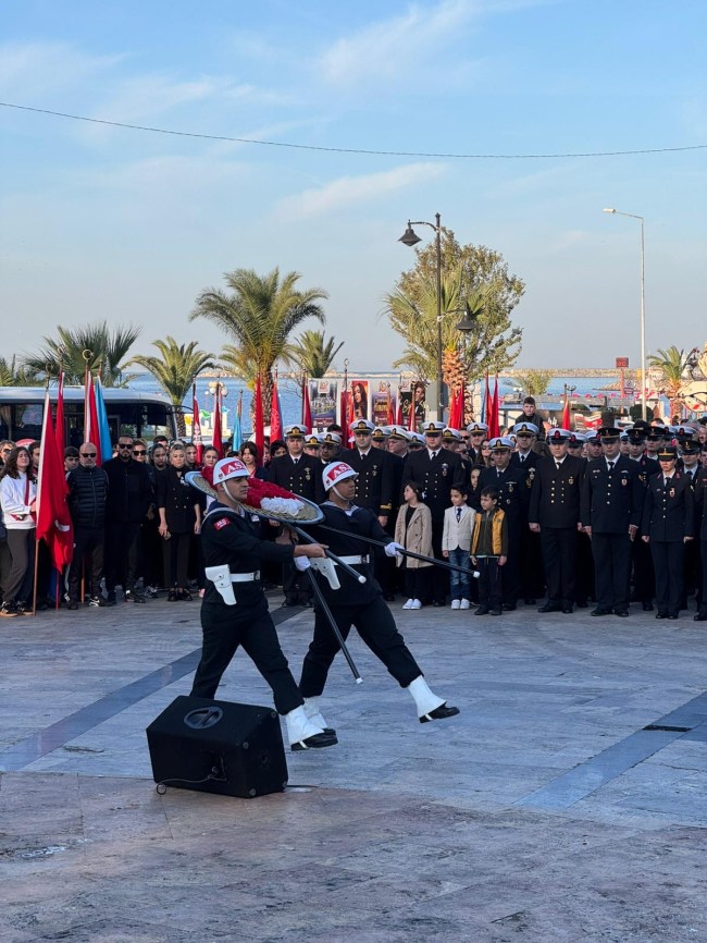 Kdz. Ereğli’de 10 Kasım Atatürk’ü Anma Günü Çelenk Sunma Töreni Gerçekleştirildi