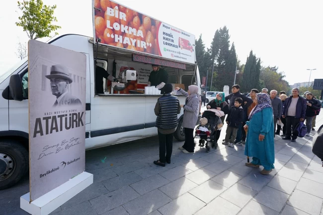10 Kasım'da Beylikdüzü'nde lokma geleneği sürdürüldü