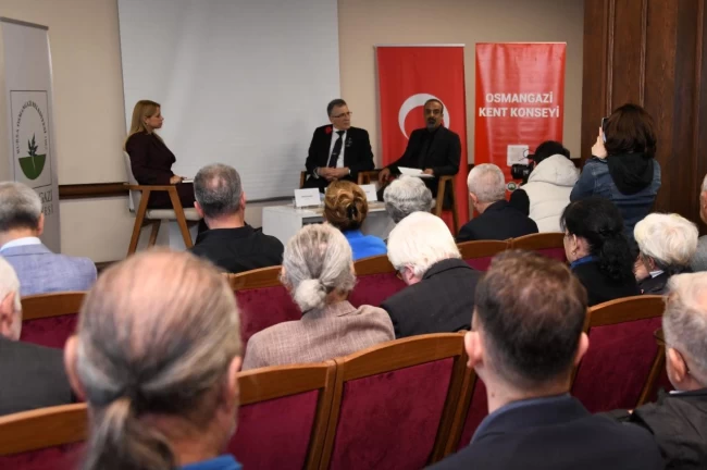 Bursa Osmangazi'de 'Atatürk'ün Yaşamı, Düşünceleri ve Cumhuriyet Mirası' paneli