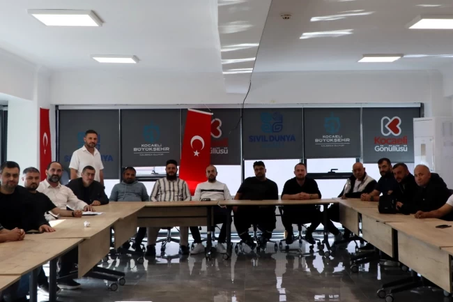 Kocaeli Büyükşehir'den personele drama eğitimi