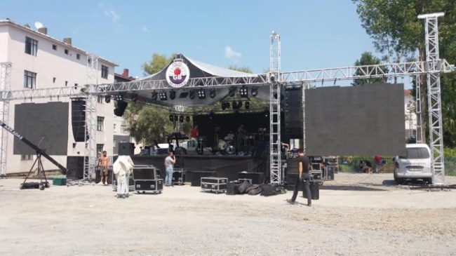 GÜLÜÇ FESTİVALİ HAZIRLIKLARINDA SON SAATLER