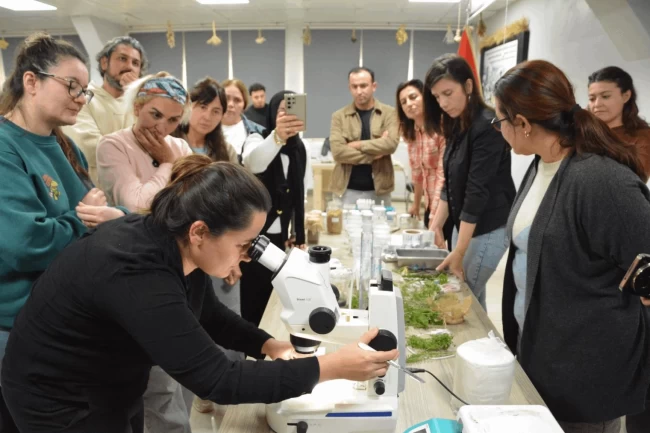 Balıkesir'de 30 kursiyer bitki doku kültürü eğitimi aldı