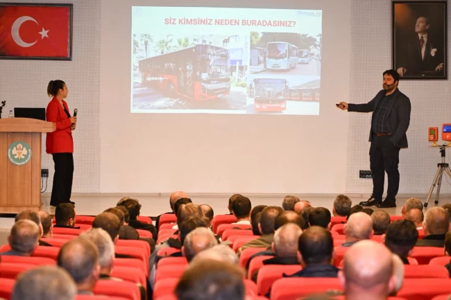 Manisa Büyükşehir'den bin şoföre nezaket eğitimi
