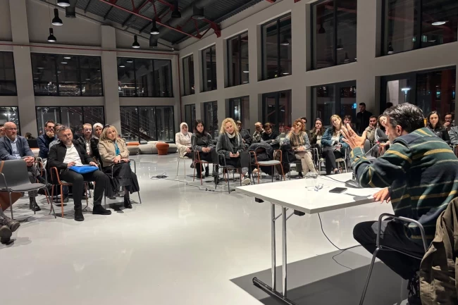 Bursa Nilüfer'de toplumsal rollerin sahnelenişi konuşuldu