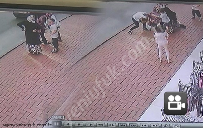 SOKAK ORTASINDA KIYASIYA KAVGA