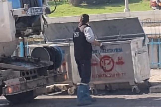 İzmit'ten Kocaeli Büyükşehir'e fotoğraflı sert çıkış: İzmit sokakları Büyükşehir'in atık sahası değil!