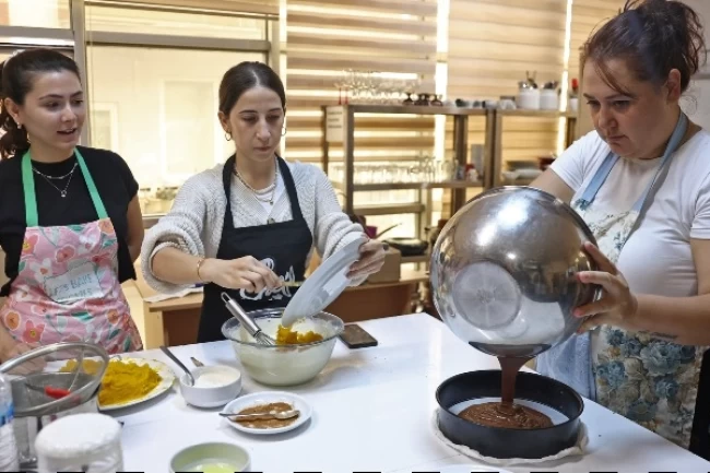 Antalya'da binlerce kursiyere ücretsiz eğitim imkanı
