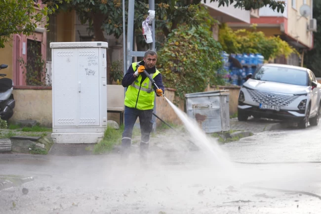 İstanbul Maltepe'de toplu temizlik seferberliği sürüyor