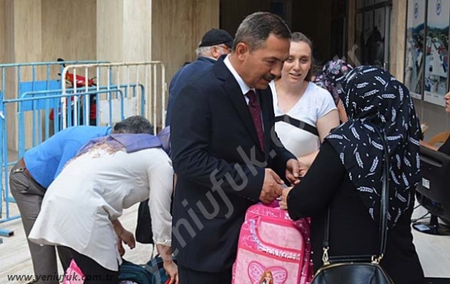 BAŞKAN UYSAL, 1500 ÖĞRENCİYİ DAHA SEVİNDİRDİ..