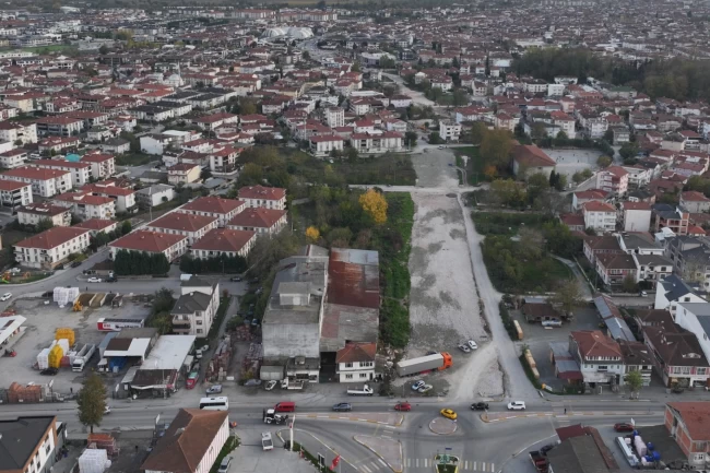 Sakarya'nın merkezine yeni bir ulaşım koridoru açılıyor
