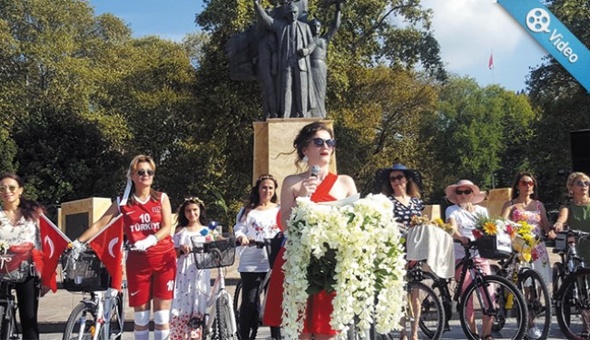 "Egzoz kokusuna karşı, parfüm kokusu"