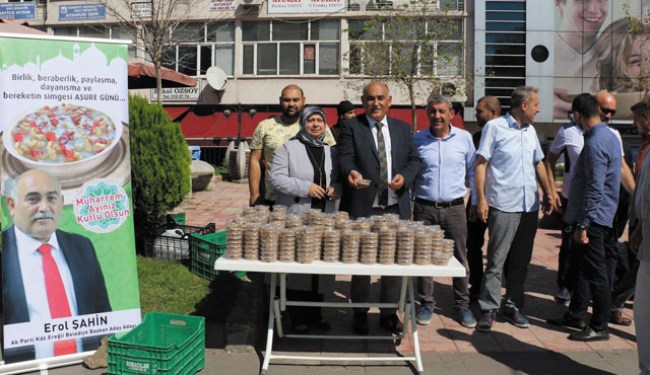 Başkan adayı Erol Şahin, sahaya indi..