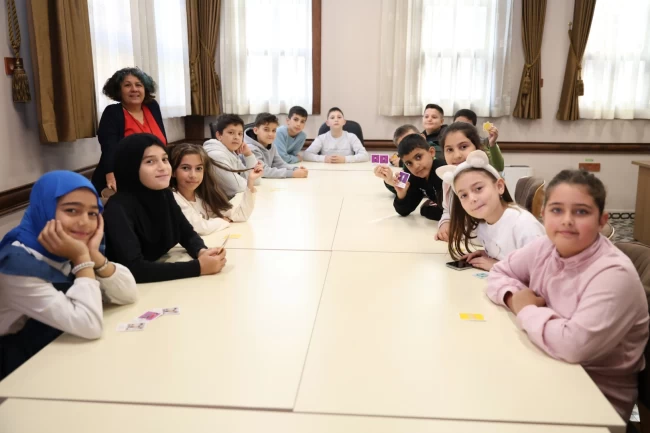 Osmangazi Belediyesi'nden çocuklara haklarını öğreten atölye