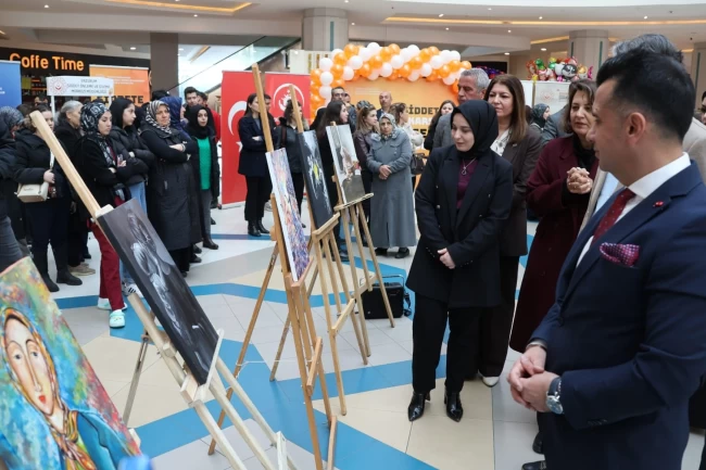 Erzurum'da '25 Kadın 25 Hikâye' sergisi açıldı