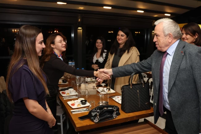 Bursa Nilüfer Belediyesi'nden öğretmenlere vefa