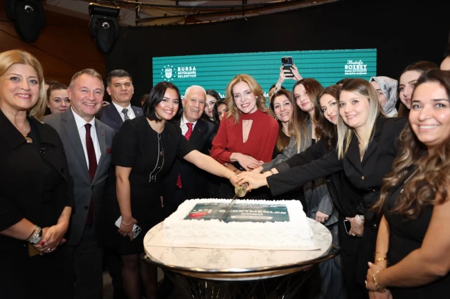 Bursa'da Büyükşehirli öğretmenler özel gecede buluştu