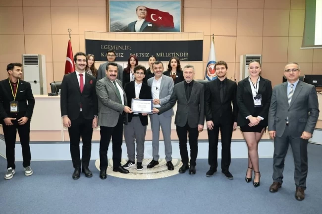 Gençler Denizli'nin geleceğini tartıştı