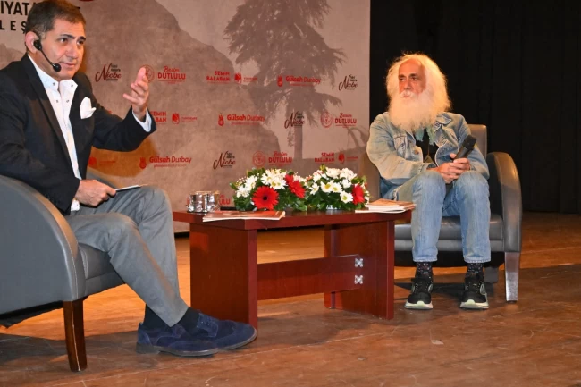 Manisa'da Suavi ile edebiyat ve sanat dolu gece