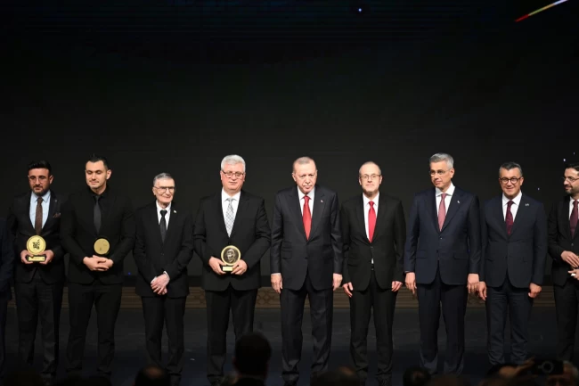 ERÜ'ye Cumhurbaşkanı Recep Tayyip Erdoğan'dan ödül