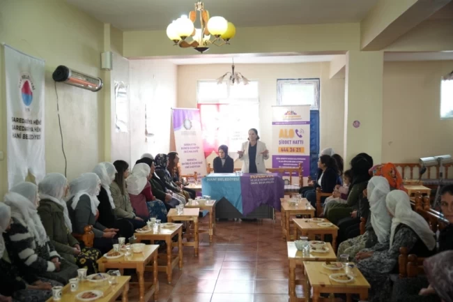 Diyarbakır Hani'de kadın buluşması