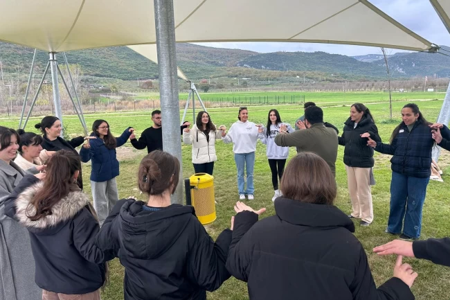 Bursa Nilüfer'de gençler iklim krizini doğada ele aldı