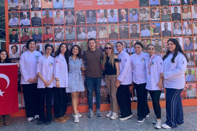 Uluslararası Gastronomi Buluşmasında İzmir'in mesleki eğitim zaferi