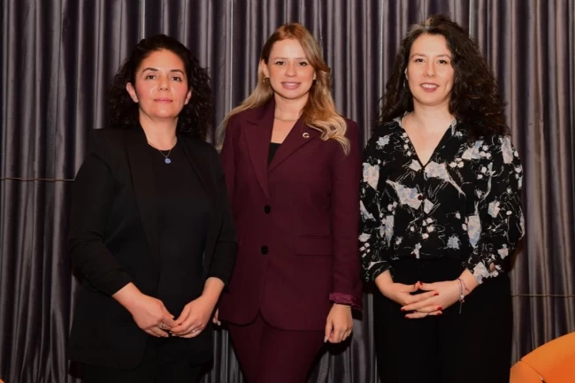 Bursa'da 'Medyada Kadın Temsili' Osmangazi'de değerlendirildi