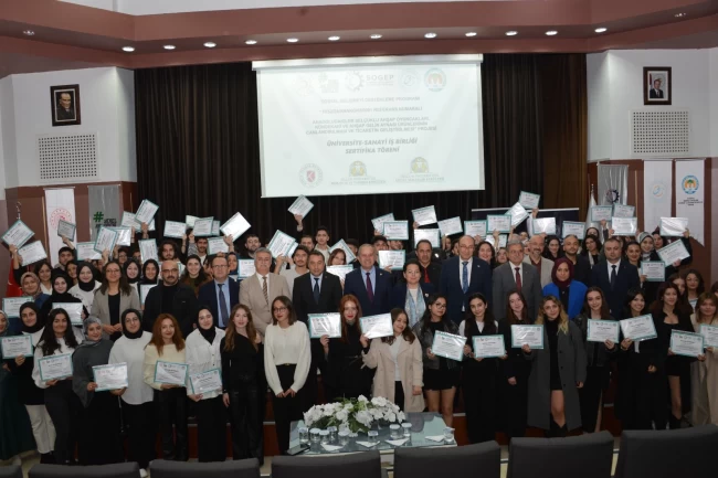 Konya'da ahşap sanatlarını yaşatan projede 118 kursiyer sertifikalandı