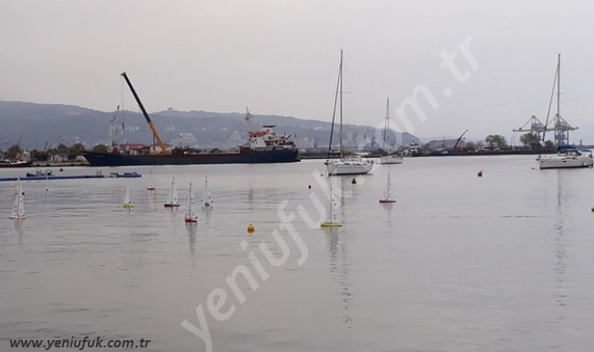 Mini yelkenlilerin şovu