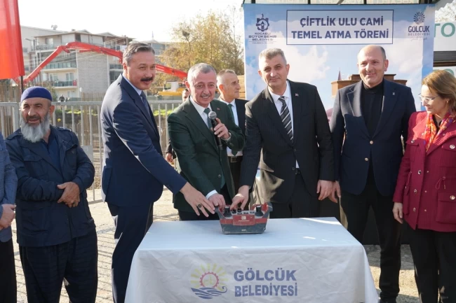 Yeni Çiftlik Ulu Camii'nin temeli törenle atıldı