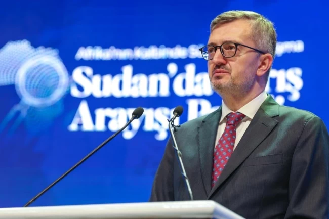 İletişim Başkanı Duran: Sudan'daki insani felaket insanlığın ortak vicdanını yaralıyor